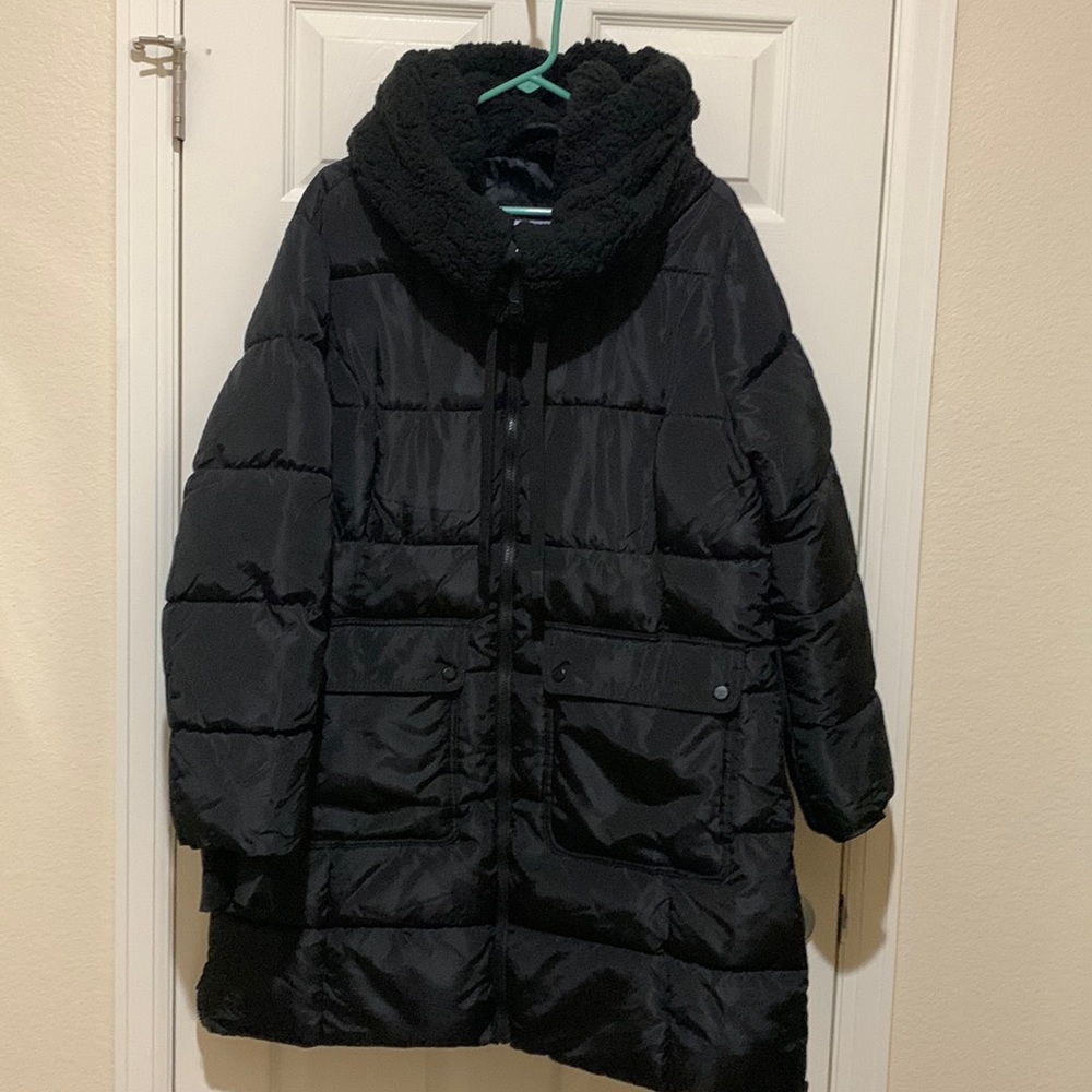 Like new! Madden Girl long black puffer jacket. Size XL.